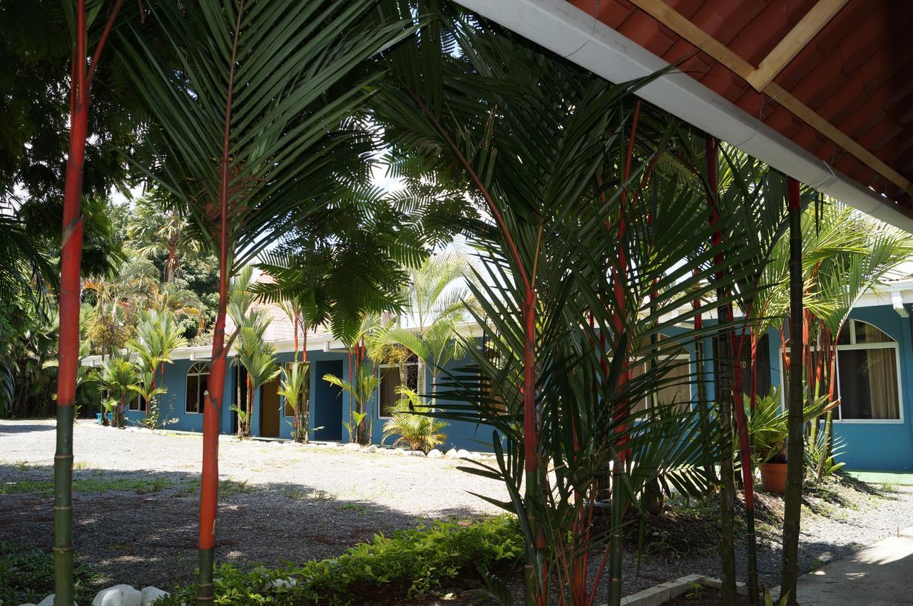 Hotel Y Cabinas Del Tropico Guapiles Luaran gambar